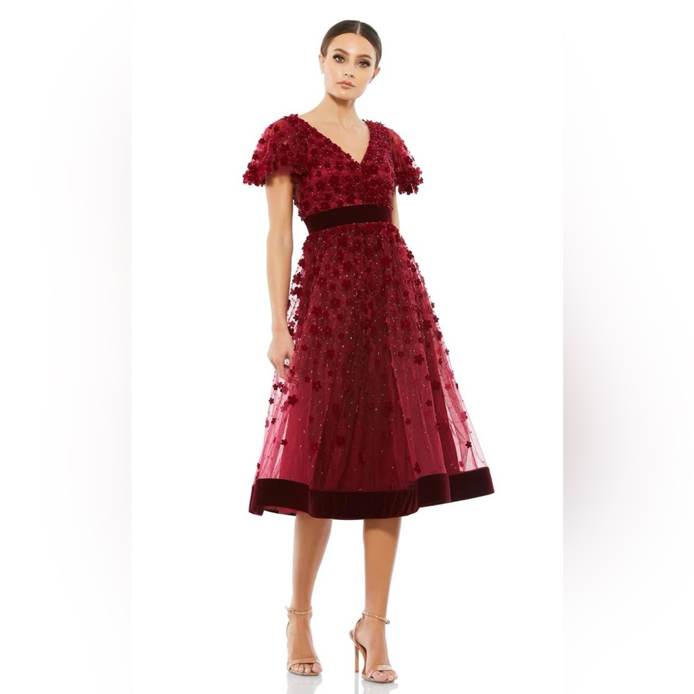 NWT Mac Duggal 67854 Red Midi Cocktail 3D Flower Dress Flutter Sleeves Size 10